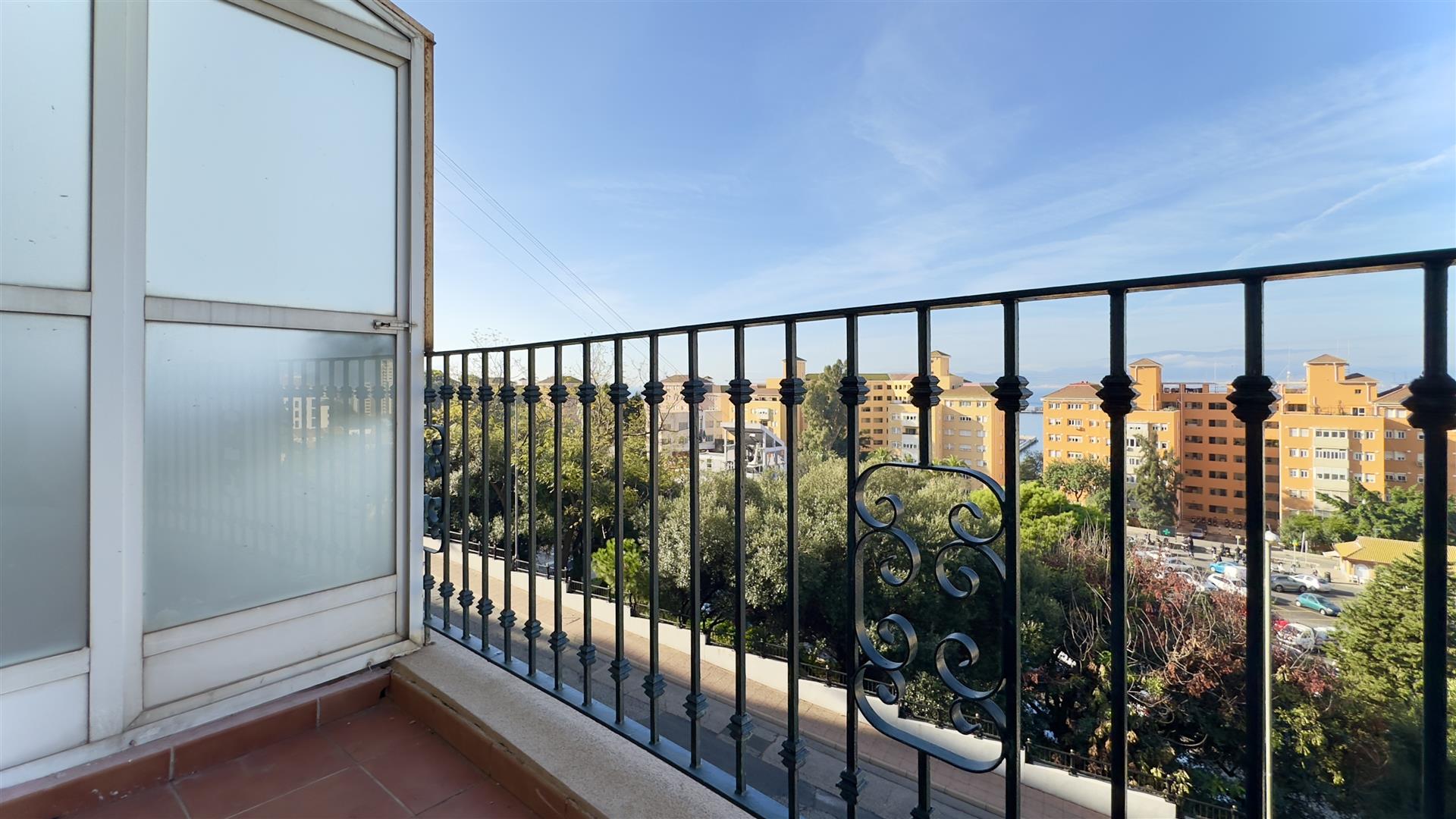 Image of Apartment - 3 Bedrooms - 2 Bathrooms for Sale in Gardiner's View-Gibraltar, Image 14